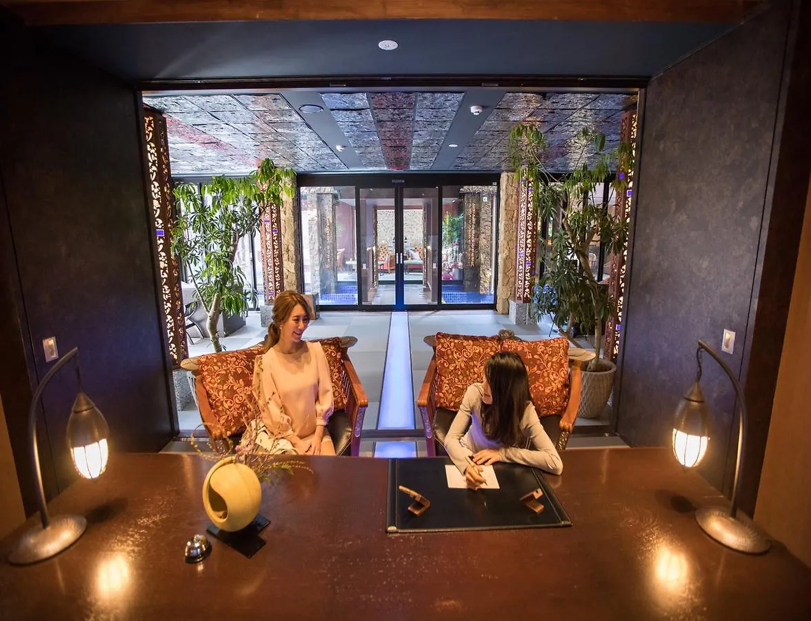 Balinese Onsen Ryokan Hakone Airu